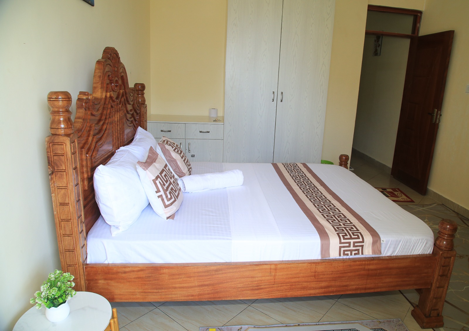 whatsapp image 2025 12 09 at 08.28.19 (1)