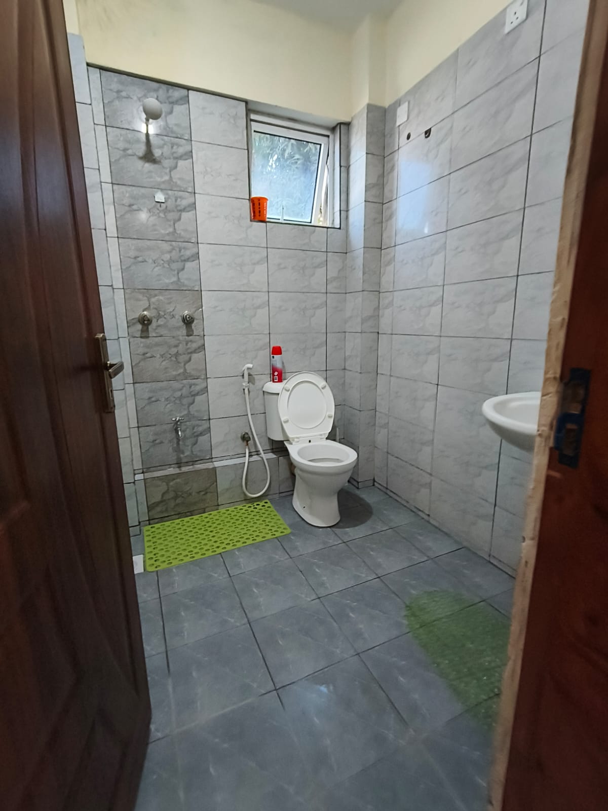 whatsapp image 2025 12 09 at 08.29.15 (1)